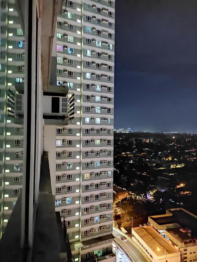 Aparthotel The Beacon Makati à Manille Extérieur photo